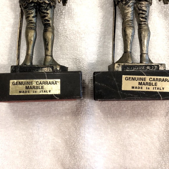 Vintage Genuine Italian Carrara Marble Medieval Knight Statues Depose Italy 1973 - Picture 5 of 6